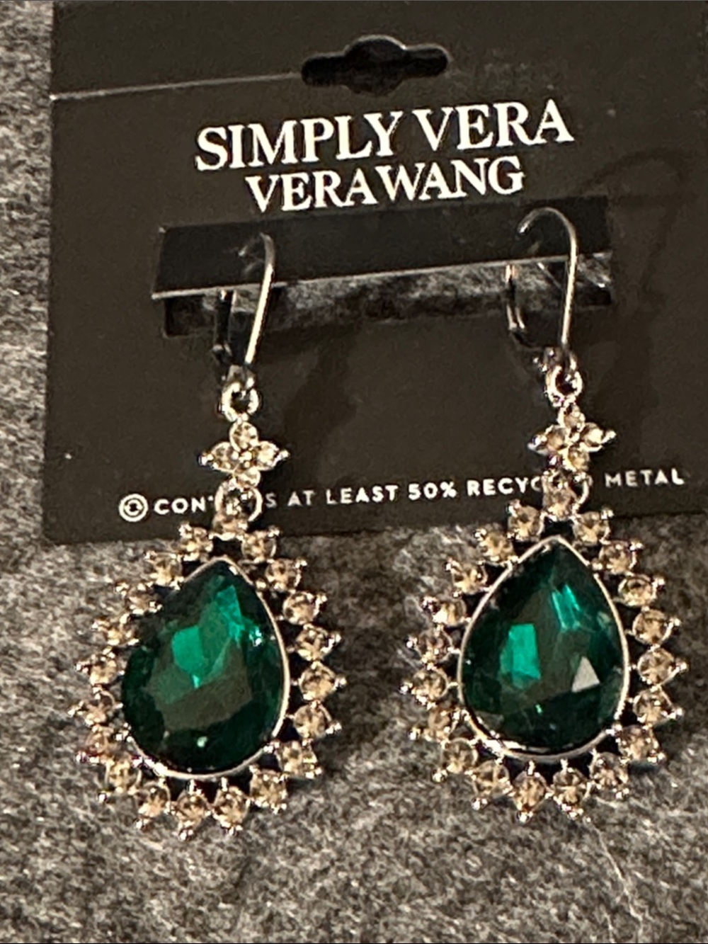 NWT SIMPLY VERA Vera Wang Emerald Teardrop Halo Dangle Earrings